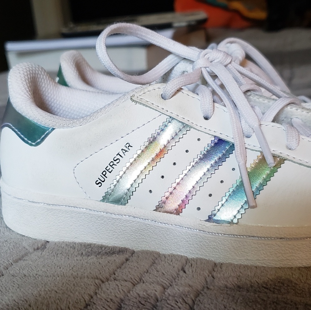 Girls Adidas Superstar
